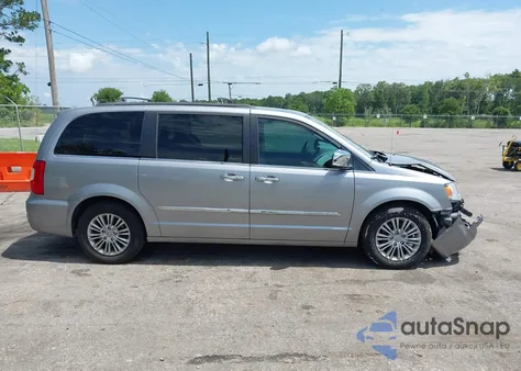 2016 Chrysler Town & Country Touring-L Anniversary Edition из США, поврежденный, VIN 2C4RC1CG5GR207321